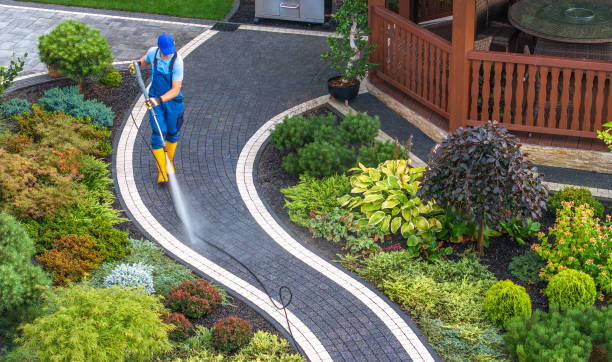 Best Sidewalk Pressure Washing  in Willow Creek, CA